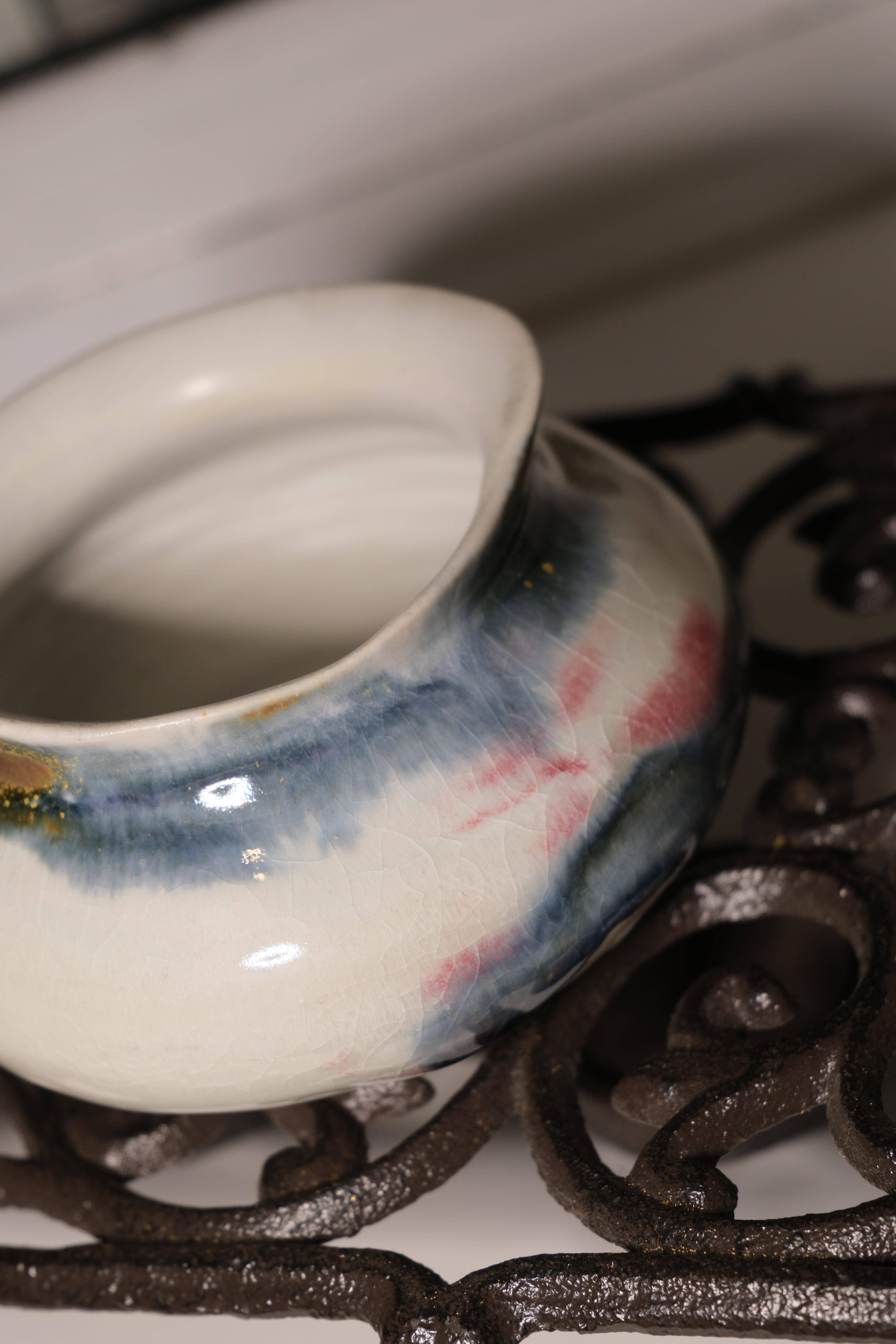 Pot called “Bitter Bottom”