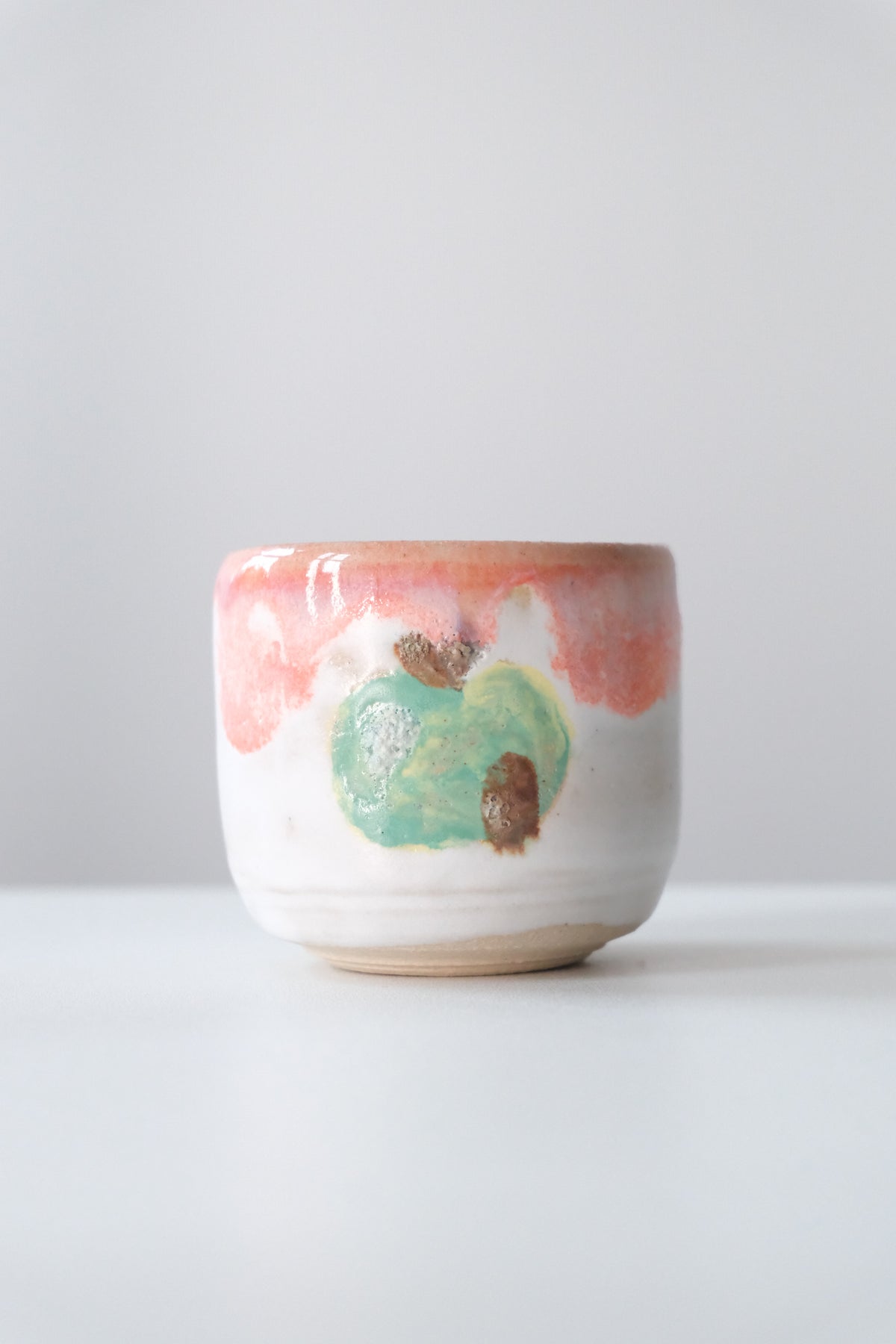 Cup called “a strong tree inside the apple house”