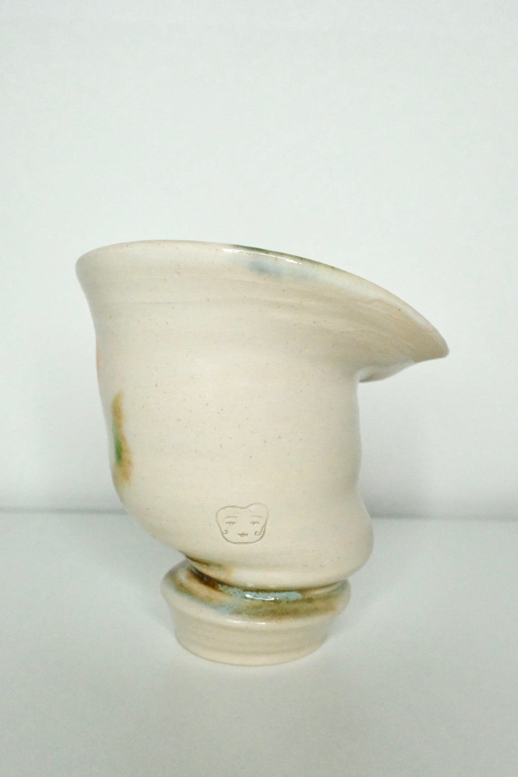 Little vase called “snail on my face”
