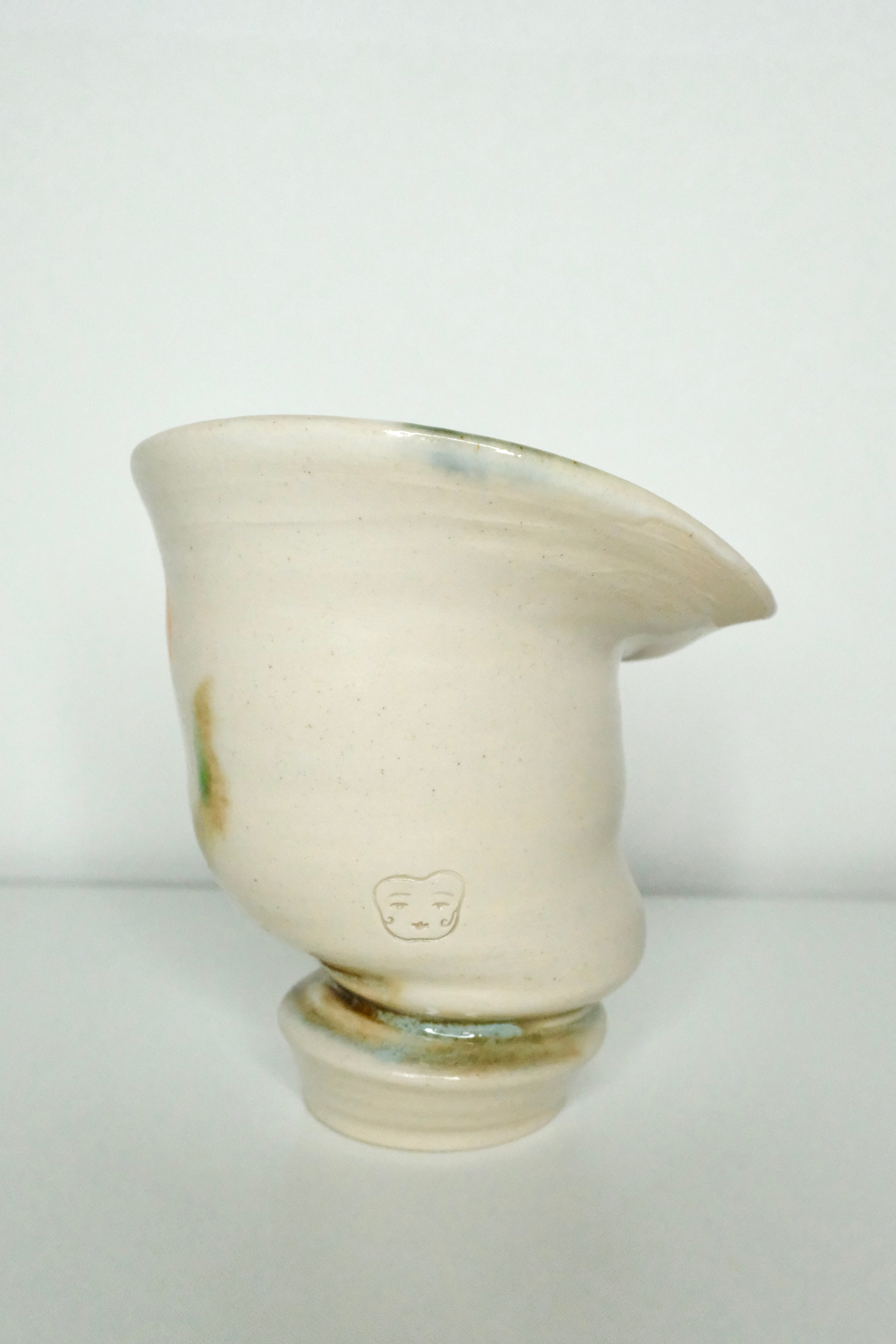 Little vase called “snail on my face”