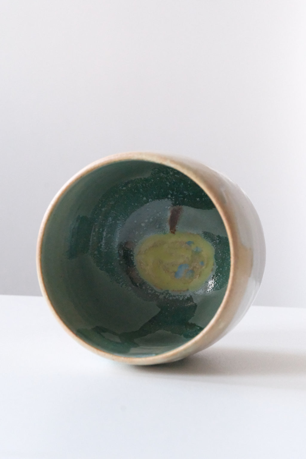 Cup called “green apple juice”