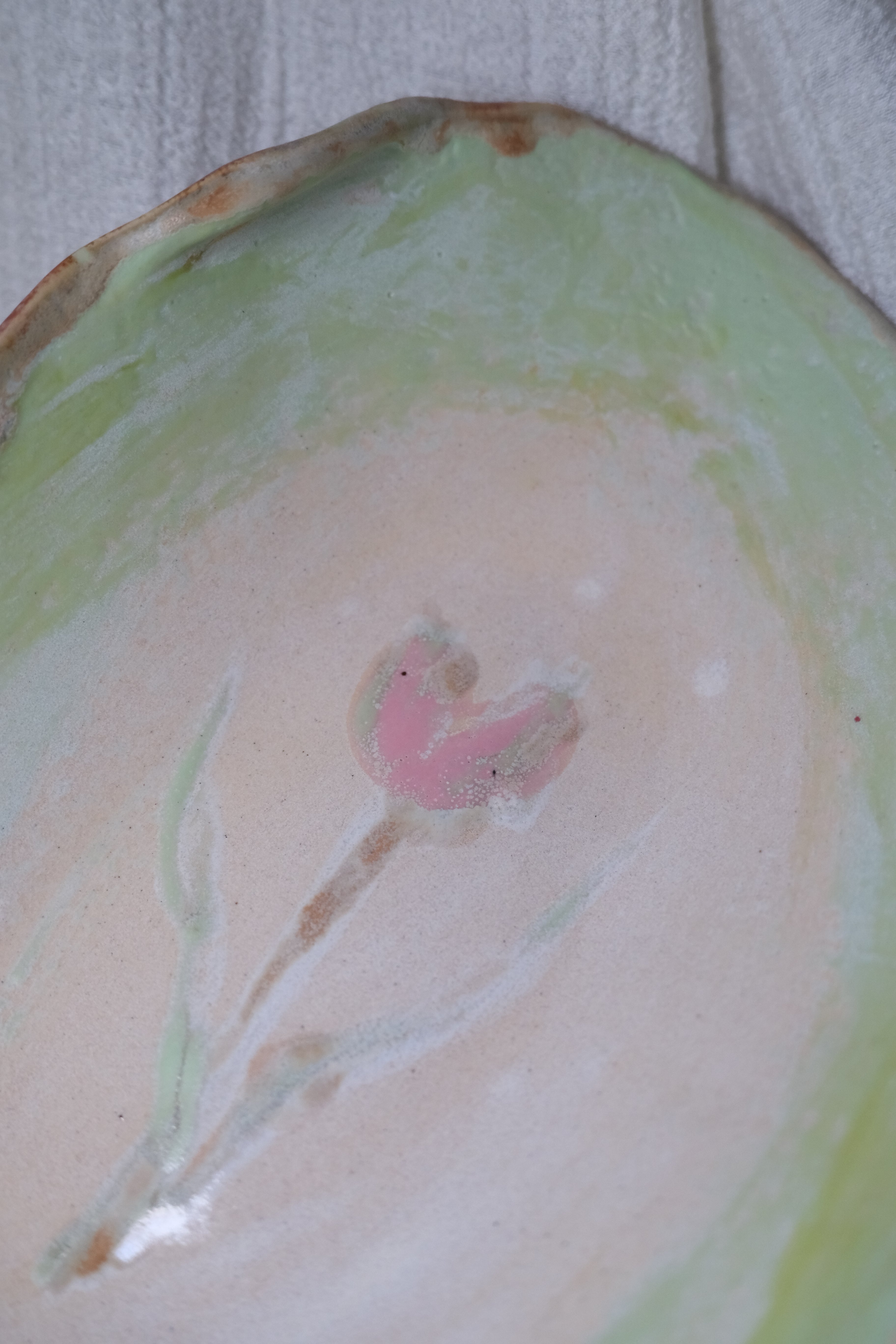 Plate called “inside of apple”