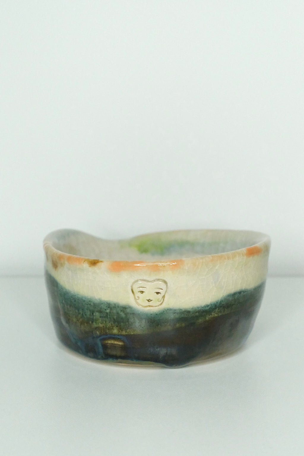 Bowl called “a gentle splash of sauce”