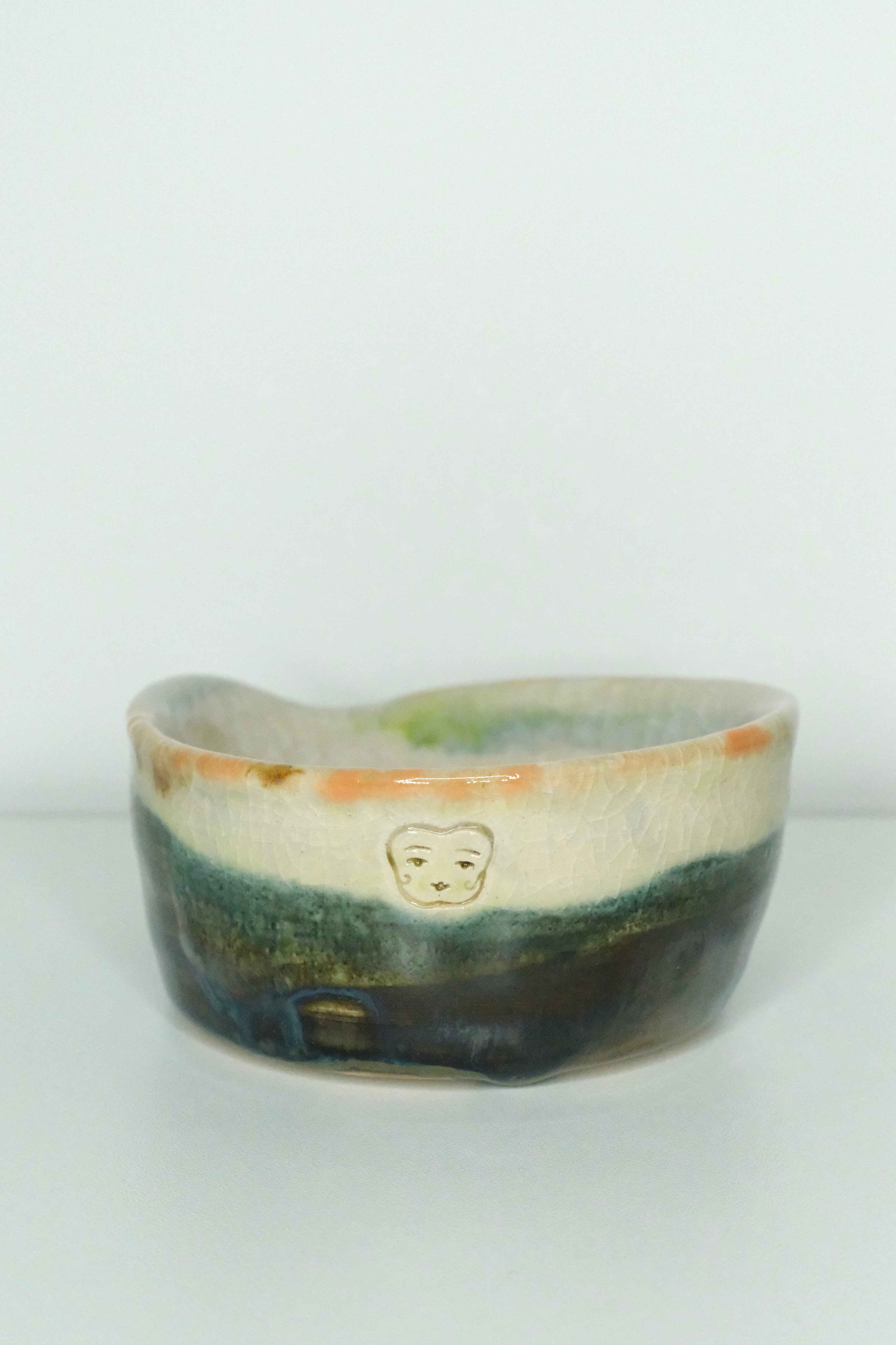 Bowl called “a gentle splash of sauce”