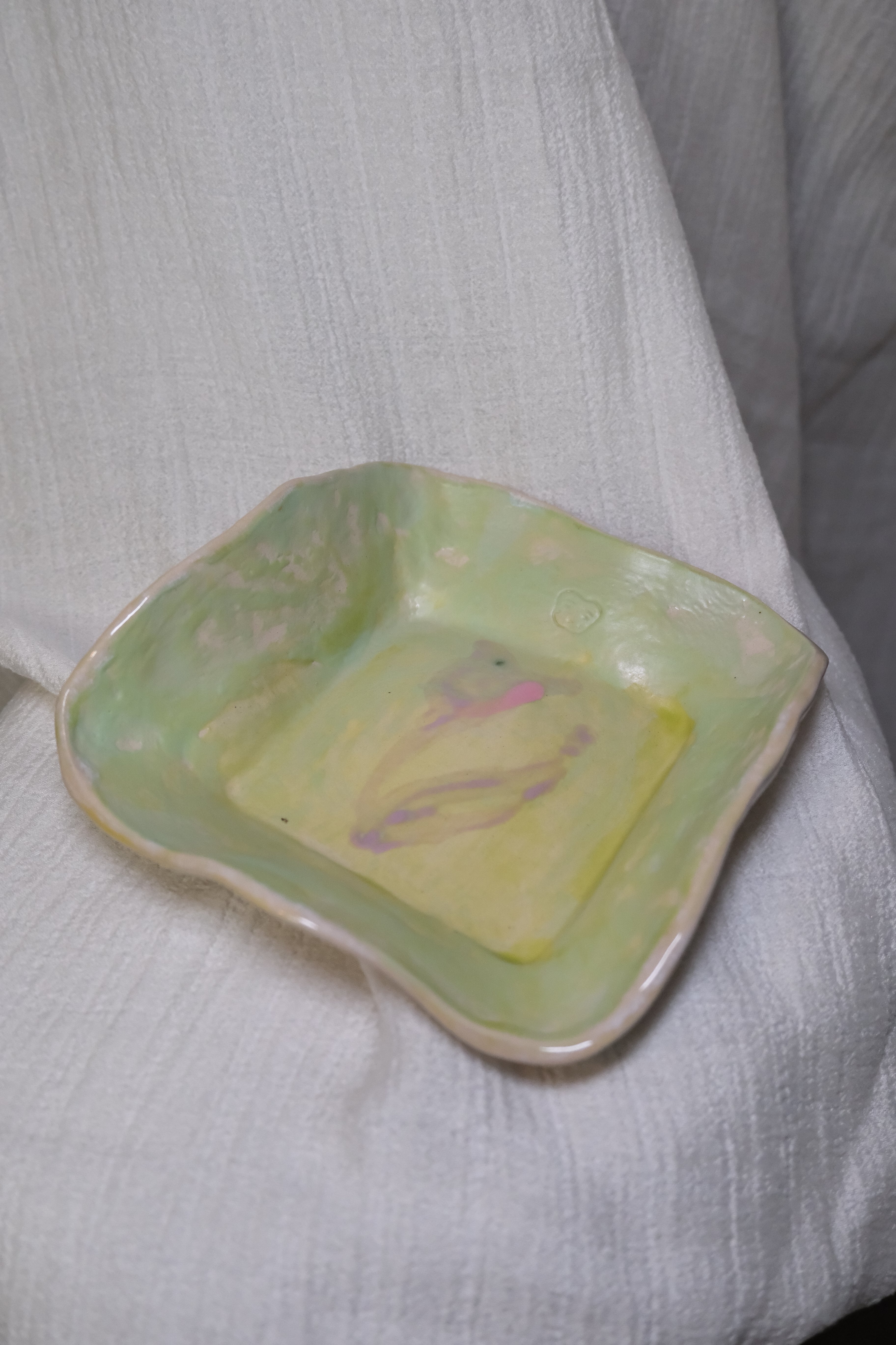 Square plate called “invisible spring time”