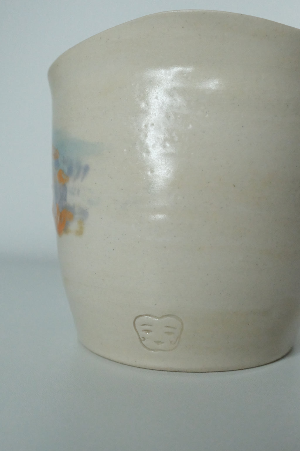 Cup called “a handful of warmth”