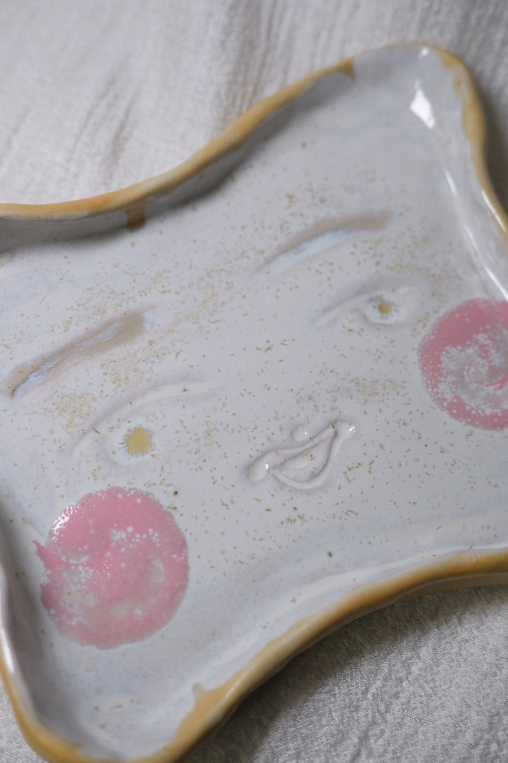 Plate called “grandma smiling”