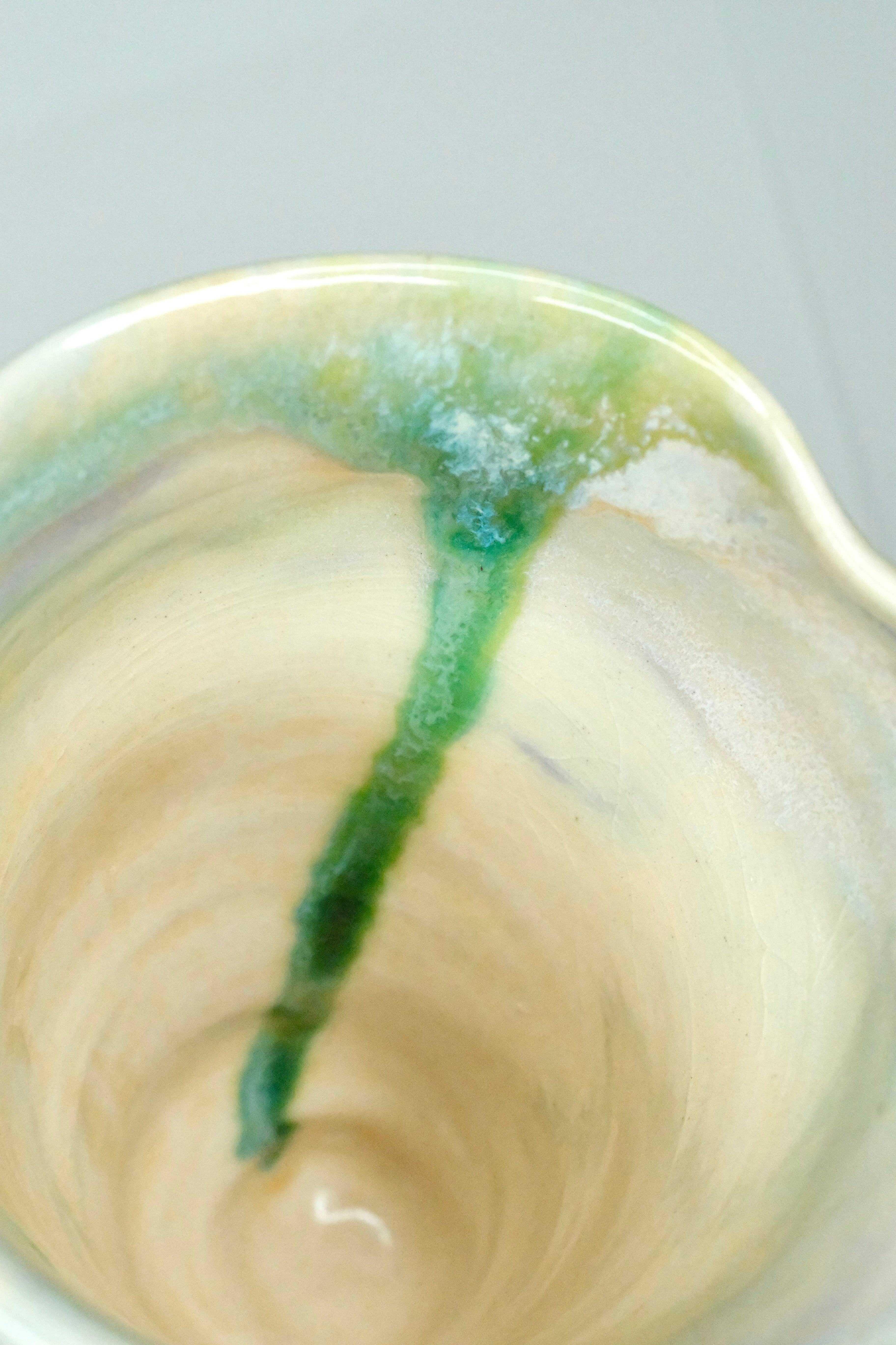 Little vase called “the little tornado”