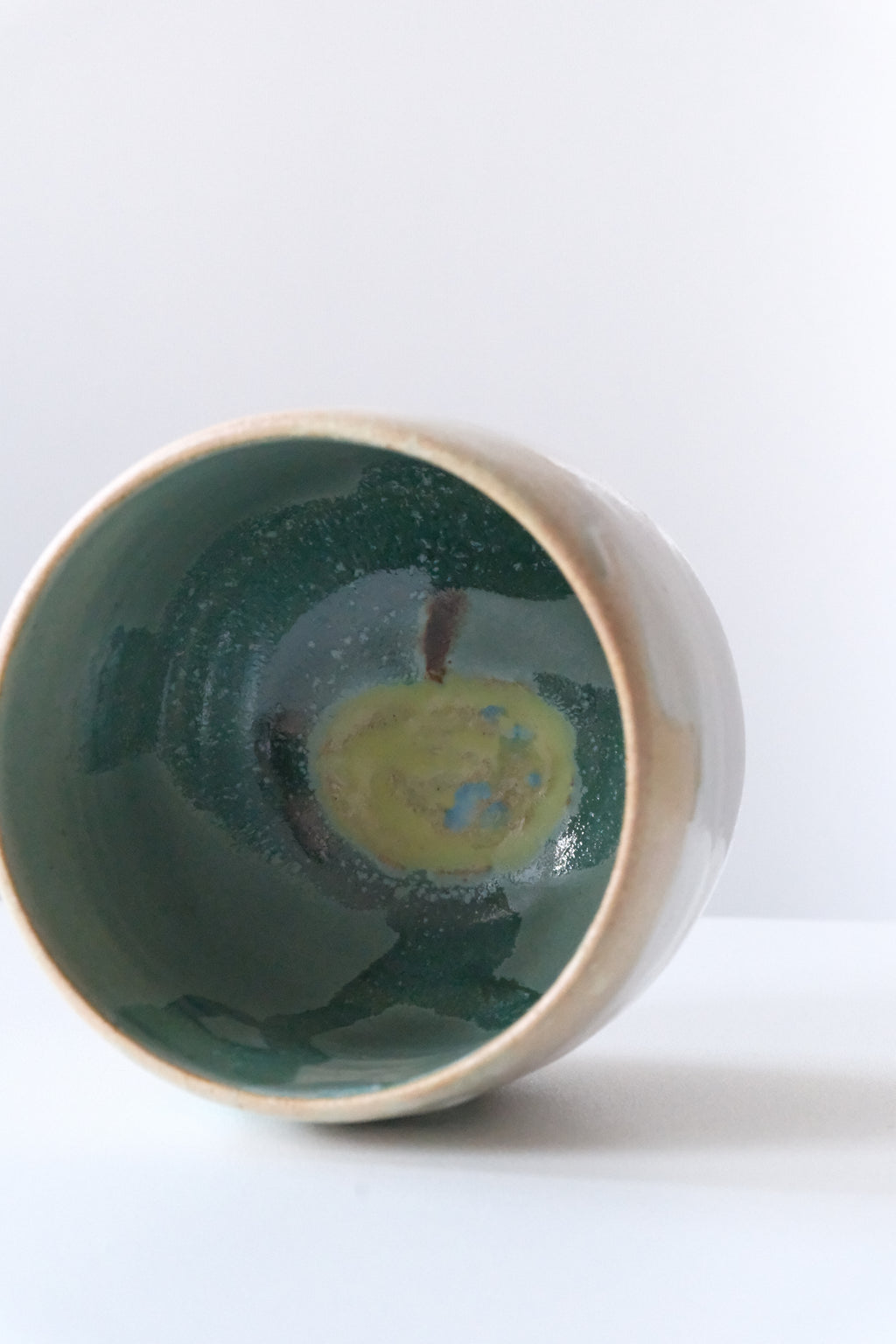 Cup called “green apple juice”