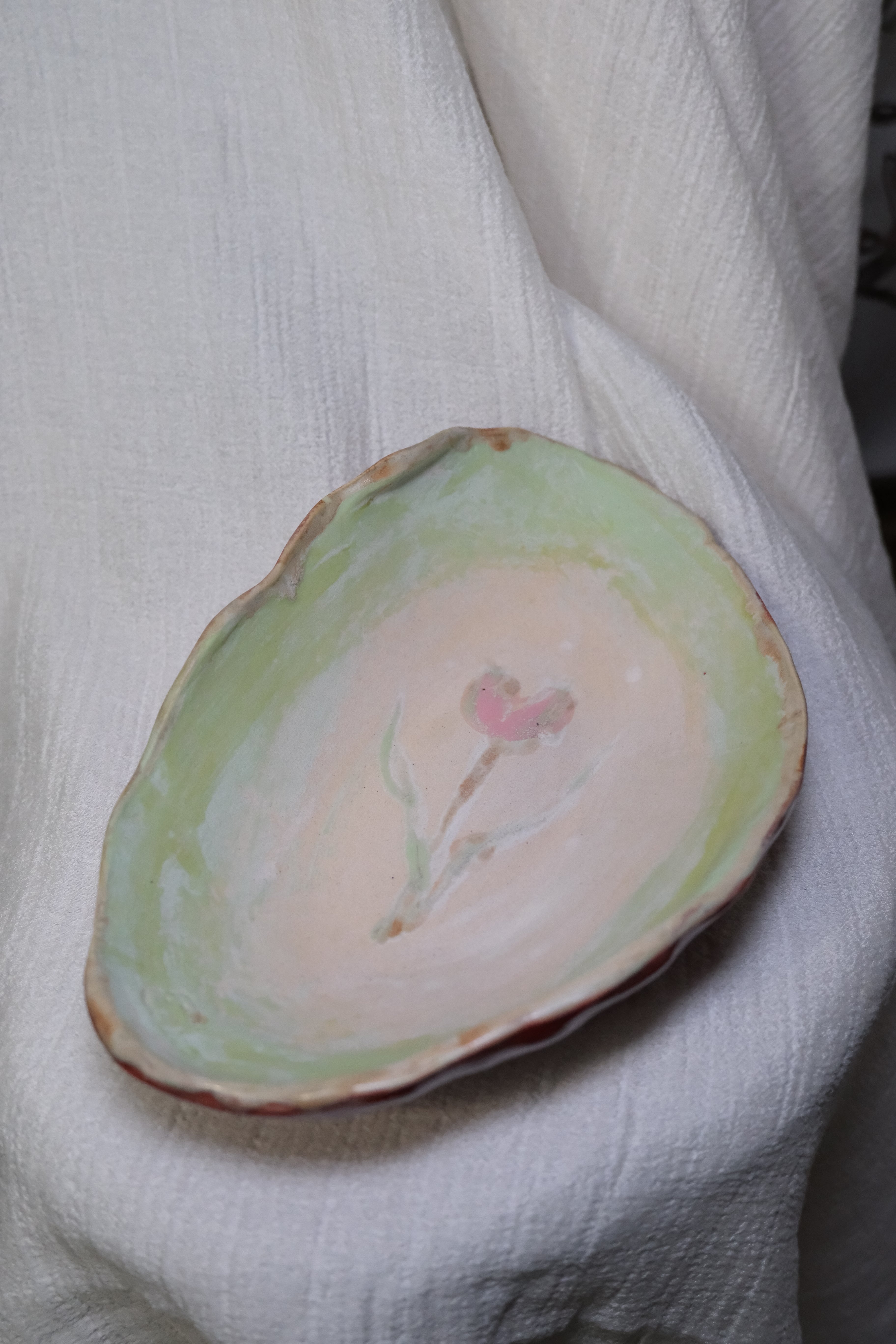 Plate called “inside of apple”
