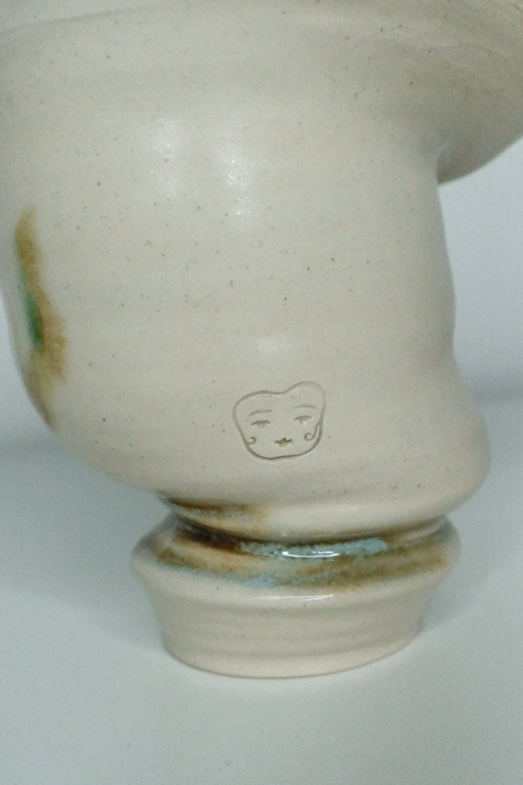 Little vase called “snail on my face”