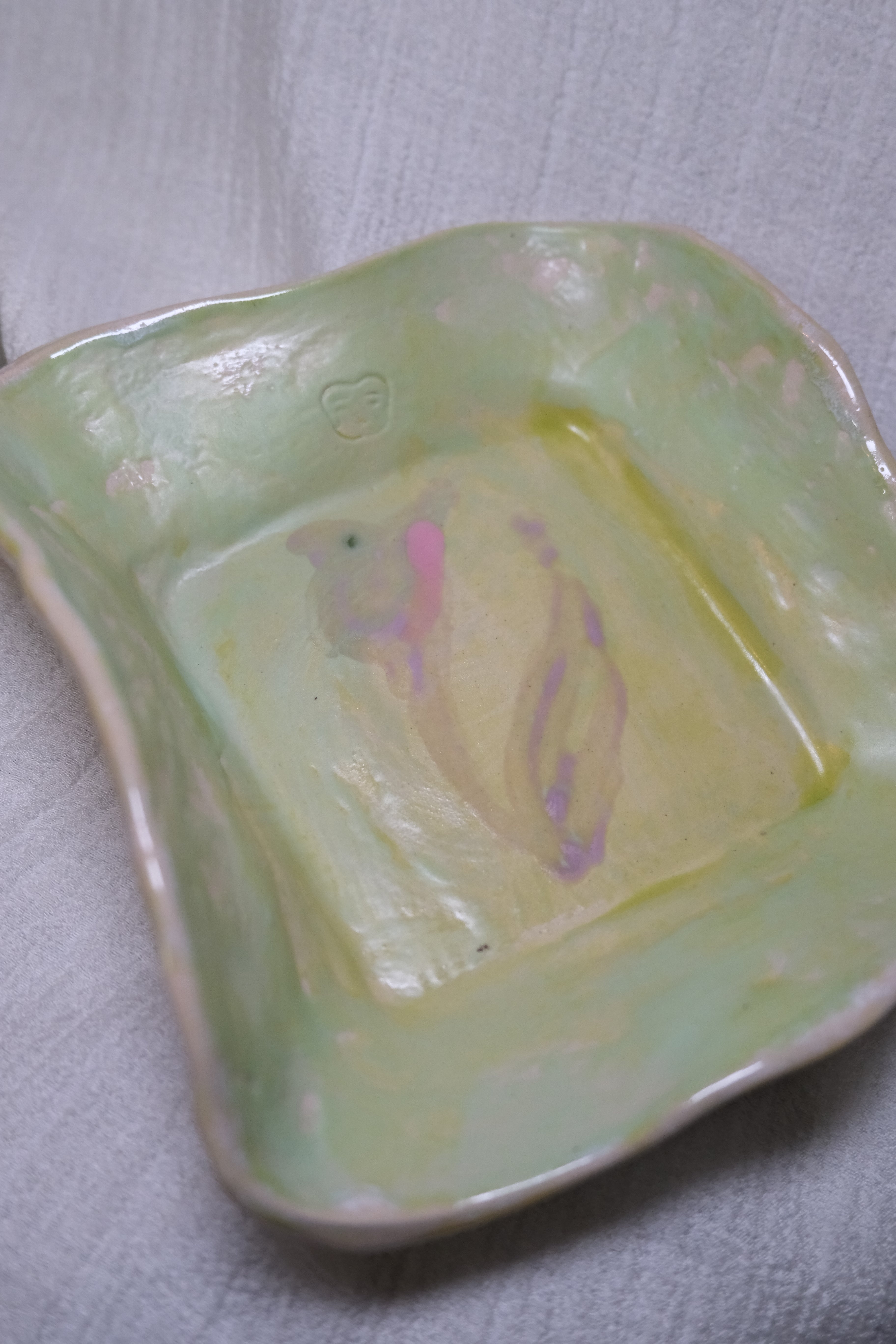 Square plate called “invisible spring time”