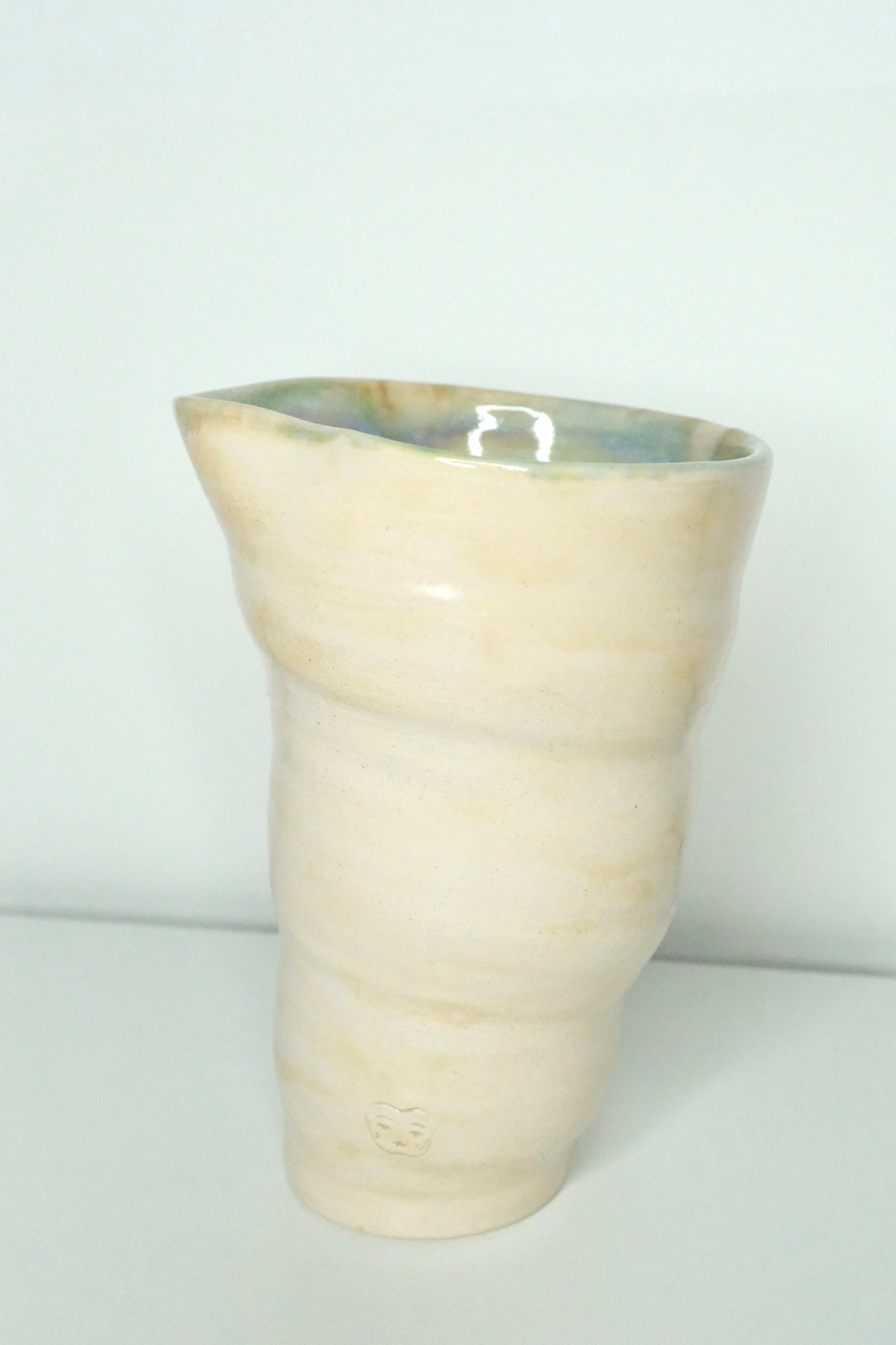 Little vase called “the little tornado”