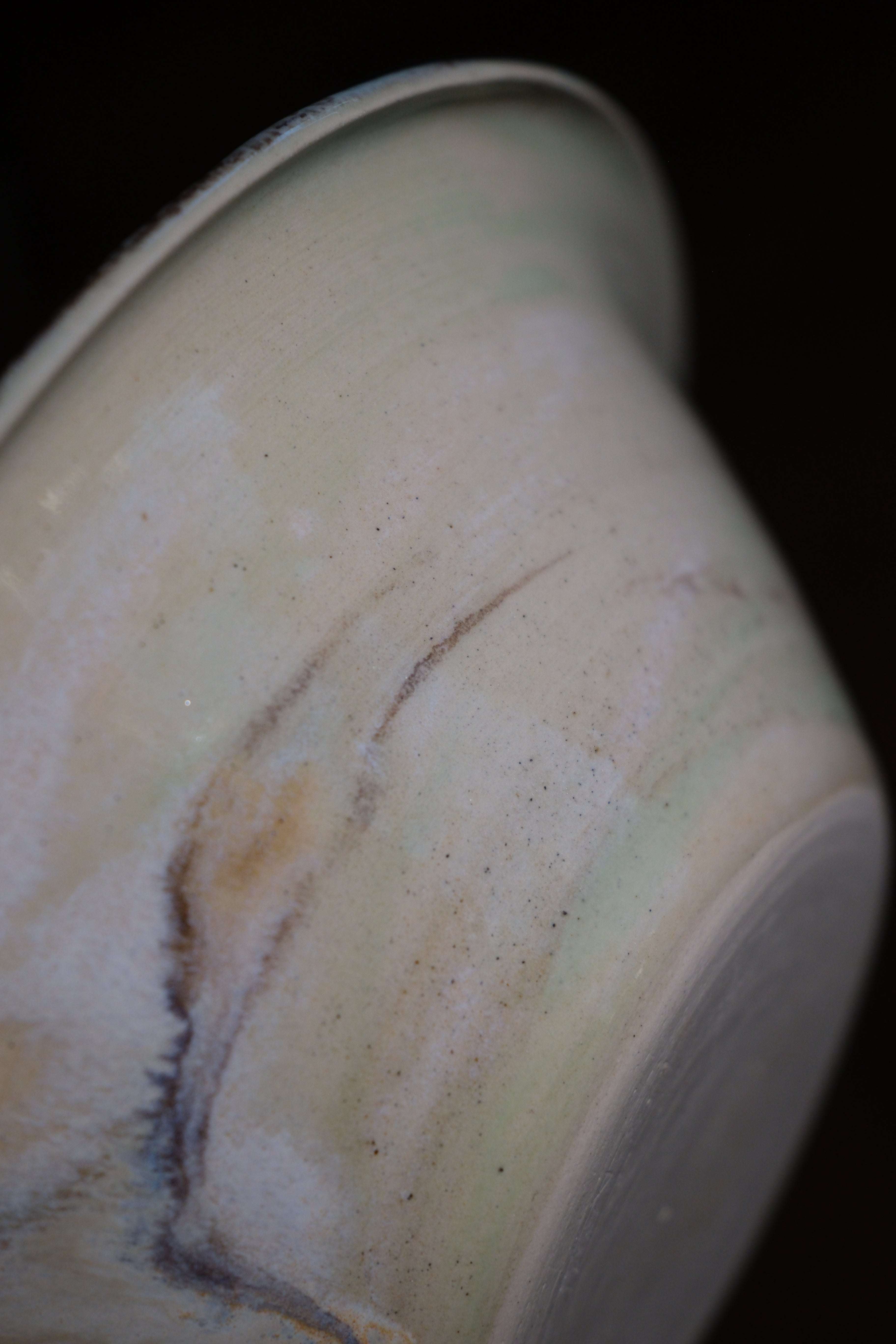 Bowl called “spinning chocolate”