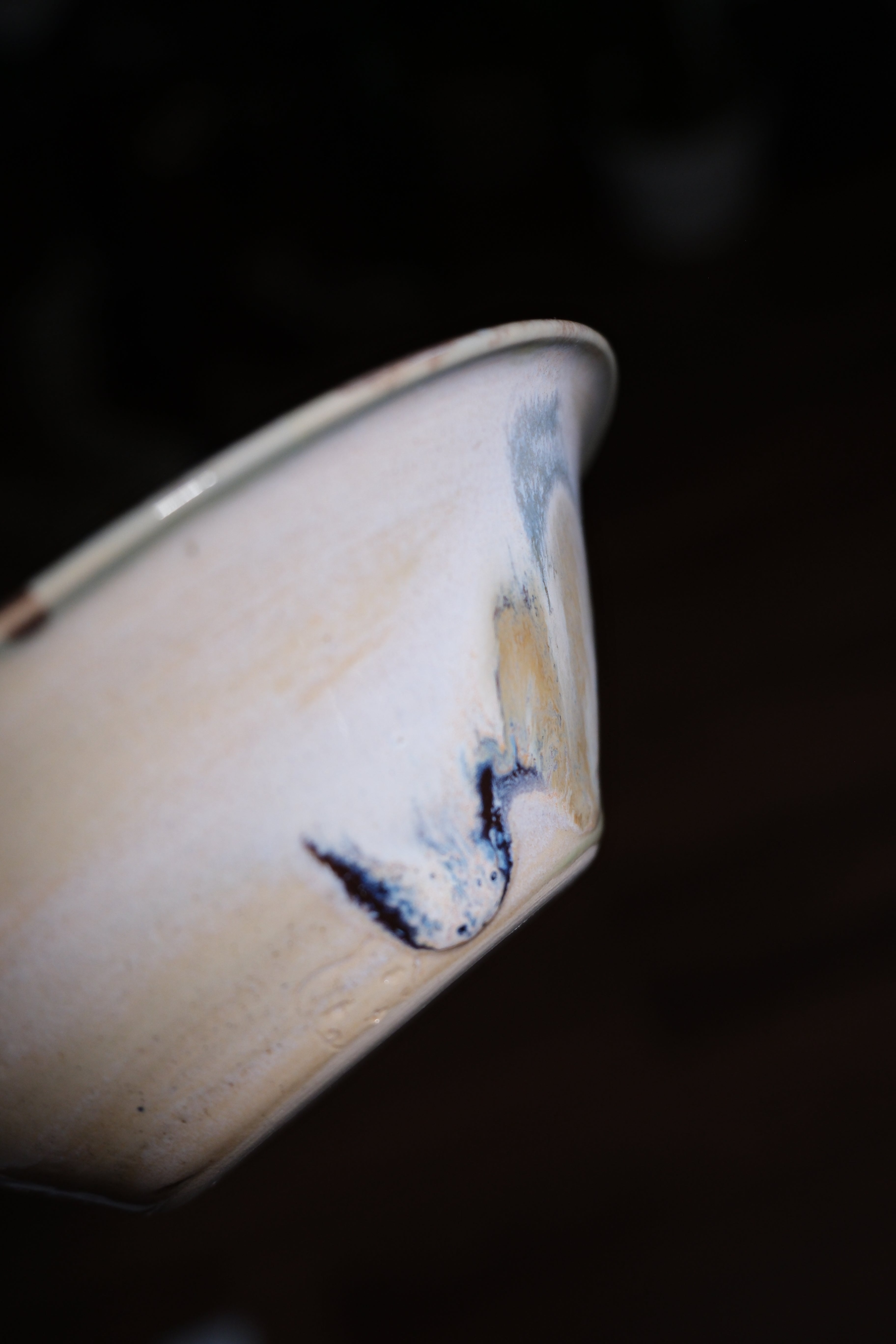 Bowl called “spinning chocolate”