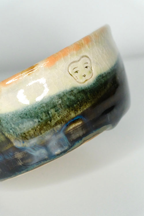 Bowl called “a gentle splash of sauce”
