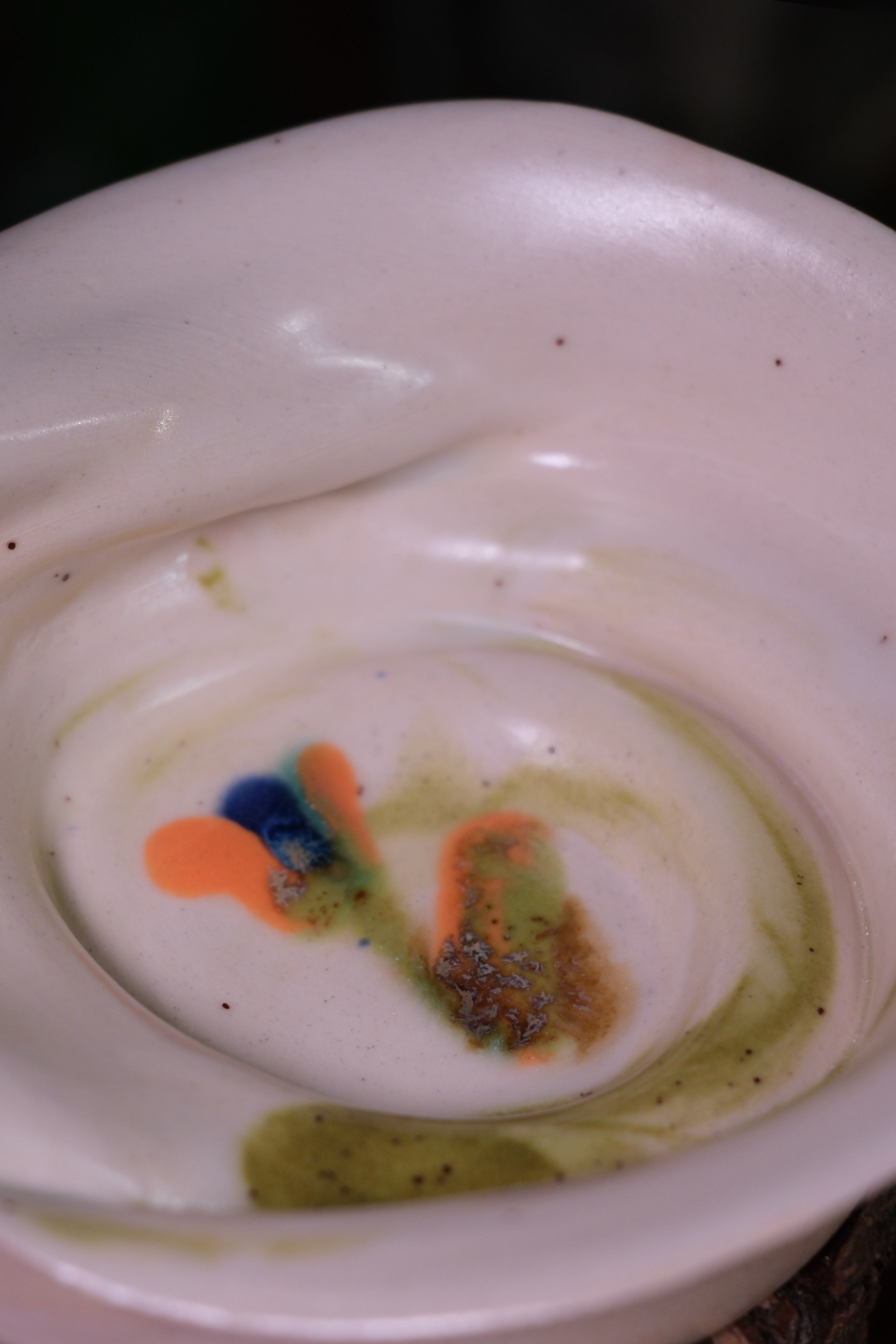 Small plate called “spinning till open “