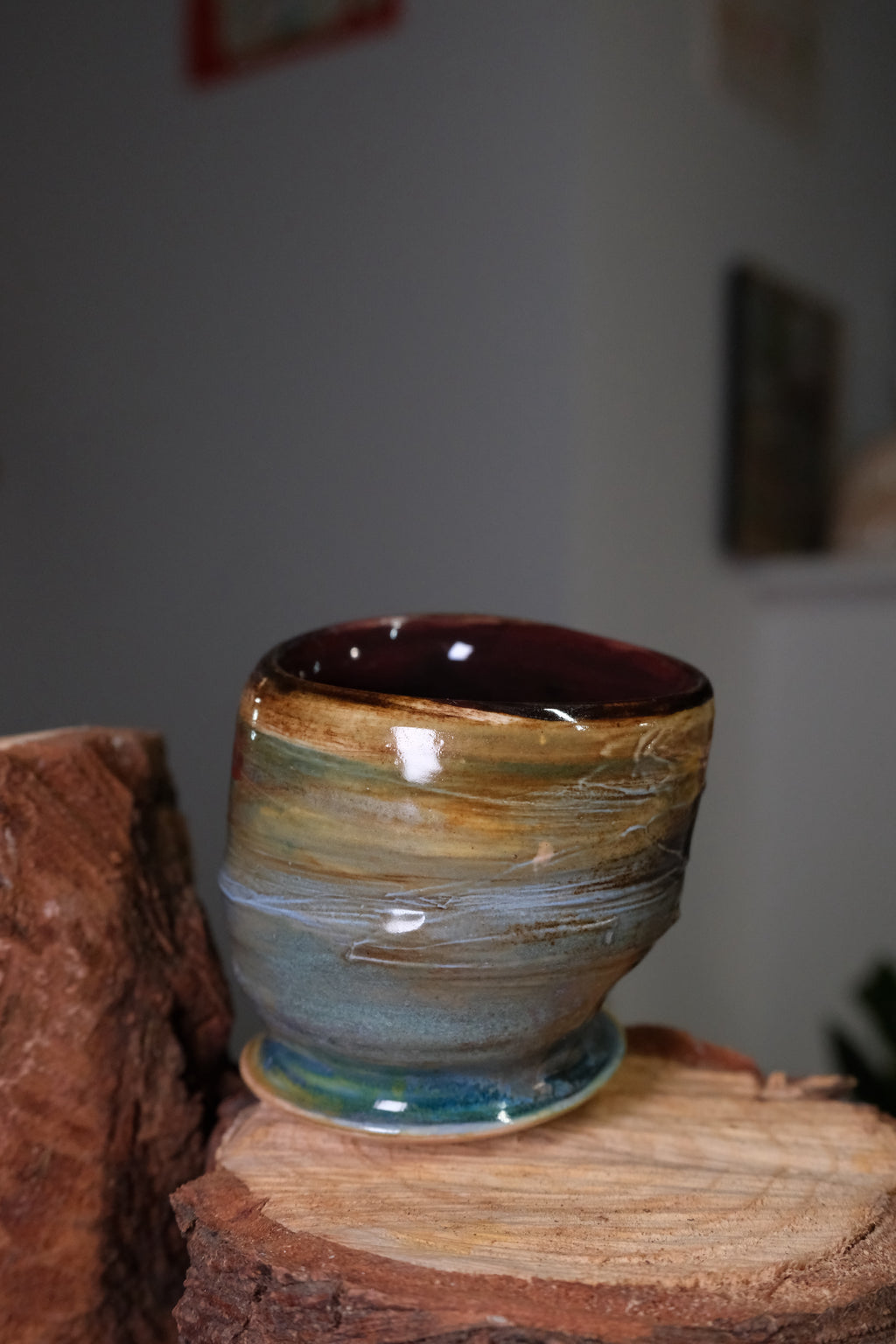 A nice espresso cup called “i can’t stand properly”