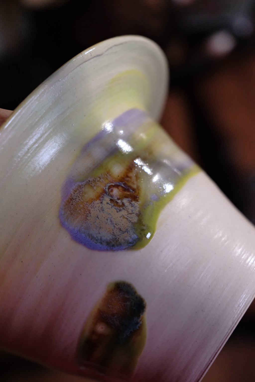 Bowl called “Young grandma in the 80s”